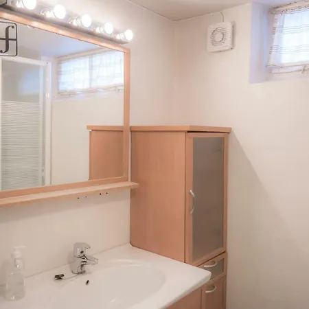 Fjelltun 12-sengs Casa de Férias *